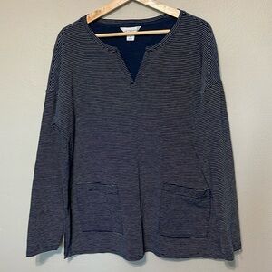 Liz Claiborne long sleeve tunic top, navy with thin white stripes. XL